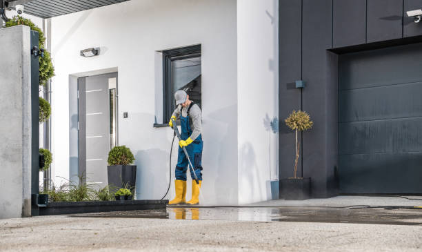 Best Patio and Deck Pressure Washing  in Kaukauna, WI